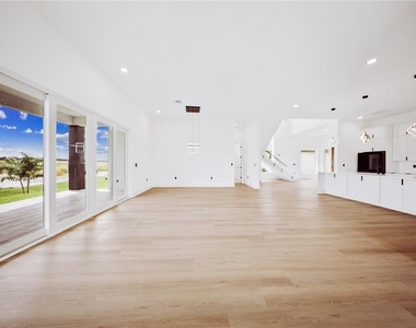 156 Caladium Avenue - Photo Thumbnail 8