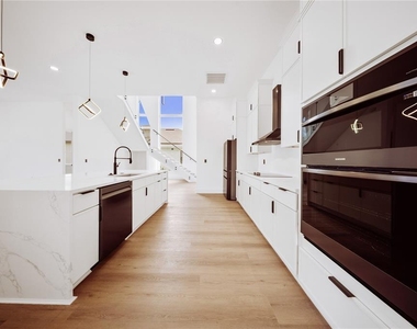 156 Caladium Avenue - Photo Thumbnail 12