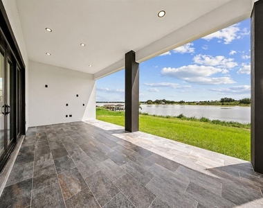 156 Caladium Avenue - Photo Thumbnail 4