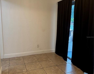 930 Emerald Drive - Photo Thumbnail 8