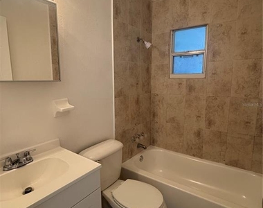 930 Emerald Drive - Photo Thumbnail 9