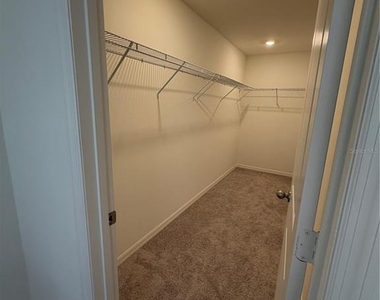 3147 Cedar Crossing Boulevard - Photo Thumbnail 7