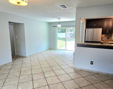 1340 Paradise Lane - Photo Thumbnail 1