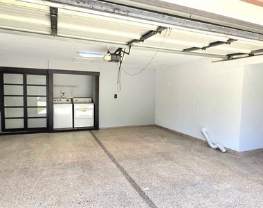 1340 Paradise Lane - Photo Thumbnail 12