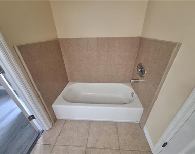 1220 Waycross Street - Photo Thumbnail 15