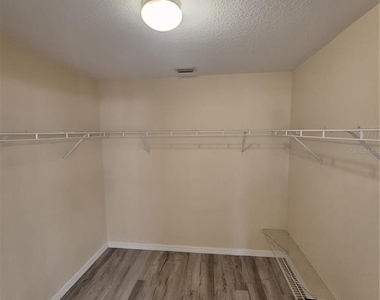 1220 Waycross Street - Photo Thumbnail 17