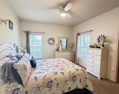 802 Eagle Pond Drive - Photo Thumbnail 12