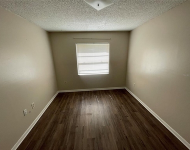 750 Zella Lane - Photo Thumbnail 11