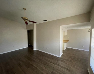 750 Zella Lane - Photo Thumbnail 2