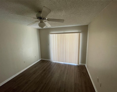 750 Zella Lane - Photo Thumbnail 12