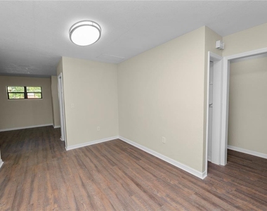 1112 N Pennsylvania Avenue - Photo Thumbnail 21