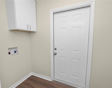 1112 N Pennsylvania Avenue - Photo Thumbnail 35