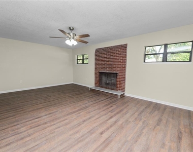 1112 N Pennsylvania Avenue - Photo Thumbnail 14
