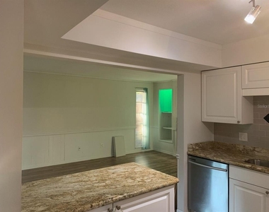 2221 Nw 54th Terrace - Photo Thumbnail 8