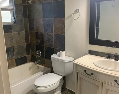 2221 Nw 54th Terrace - Photo Thumbnail 14