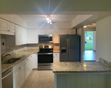 2221 Nw 54th Terrace - Photo Thumbnail 6