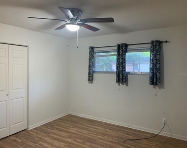 2221 Nw 54th Terrace - Photo Thumbnail 11