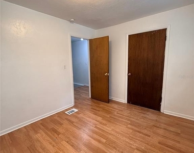2614 Sw 31st Place - Photo Thumbnail 19