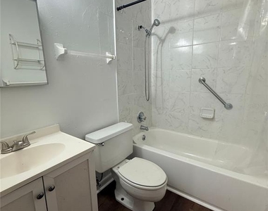 2614 Sw 31st Place - Photo Thumbnail 15