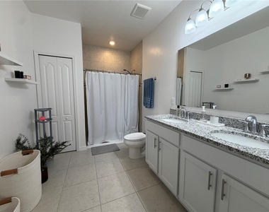2136 Nw 248th Way - Photo Thumbnail 12