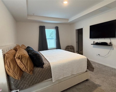 2136 Nw 248th Way - Photo Thumbnail 11