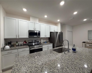 2136 Nw 248th Way - Photo Thumbnail 4