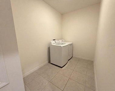 2136 Nw 248th Way - Photo Thumbnail 17