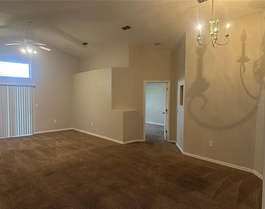 418 Ashley Place - Photo Thumbnail 19