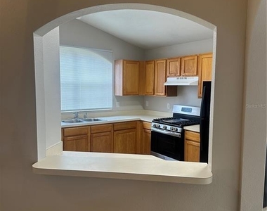 418 Ashley Place - Photo Thumbnail 10