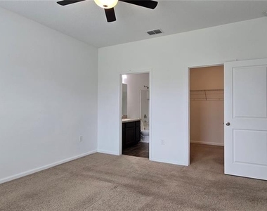 15660 Merlin Avenue - Photo Thumbnail 18