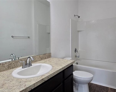15660 Merlin Avenue - Photo Thumbnail 20