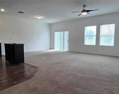 15660 Merlin Avenue - Photo Thumbnail 11