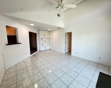 215 Fernwood St - Photo Thumbnail 9