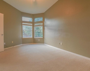 7270 Westpointe Boulevard - Photo Thumbnail 26