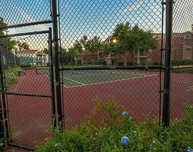 7270 Westpointe Boulevard - Photo Thumbnail 14
