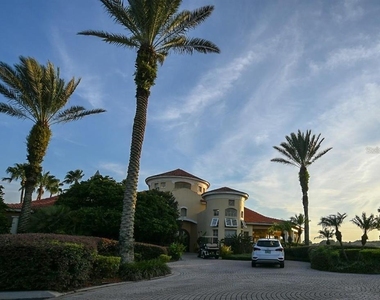 7270 Westpointe Boulevard - Photo Thumbnail 2