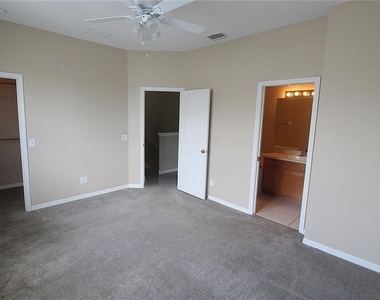 4011 Burlwood Road - Photo Thumbnail 7