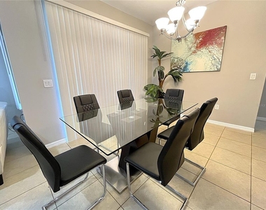 137 Navigation Circle - Photo Thumbnail 6