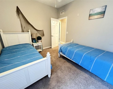 137 Navigation Circle - Photo Thumbnail 16