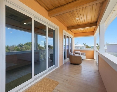 113 Aqua Lane - Photo Thumbnail 25