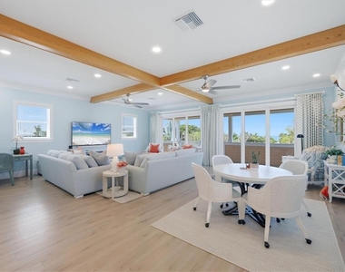 113 Aqua Lane - Photo Thumbnail 8