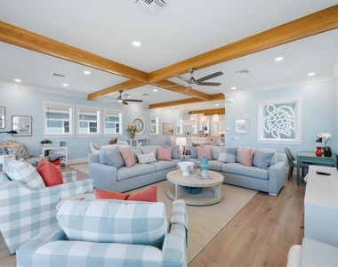 113 Aqua Lane - Photo Thumbnail 10
