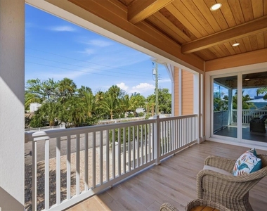 113 Aqua Lane - Photo Thumbnail 38