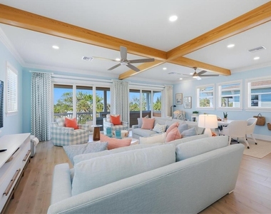 113 Aqua Lane - Photo Thumbnail 9