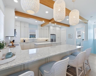 113 Aqua Lane - Photo Thumbnail 14