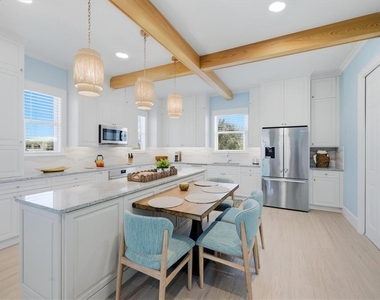 115 Aqua Lane - Photo Thumbnail 16