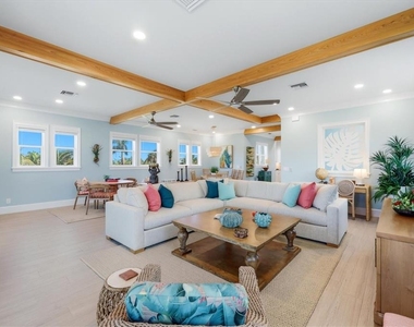 115 Aqua Lane - Photo Thumbnail 10