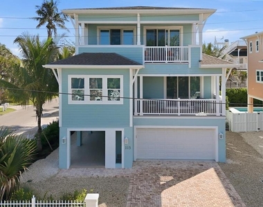115 Aqua Lane - Photo Thumbnail 1