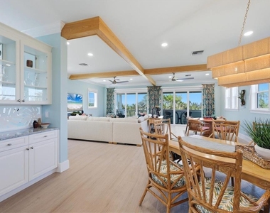 115 Aqua Lane - Photo Thumbnail 13
