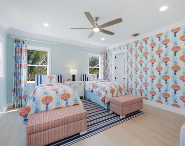 115 Aqua Lane - Photo Thumbnail 44